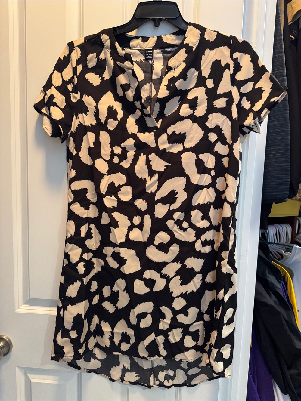 SHEIN Black and Cream Leopard Print Short Sleeve Mini Dress